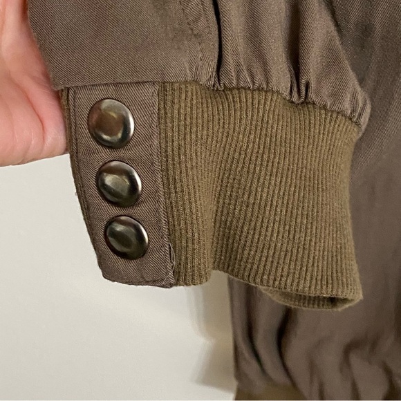 Elevenses by Anthropologie Green Pleated Jogger Pants Trousers Tie Waist Medium - Picture 7 of 10